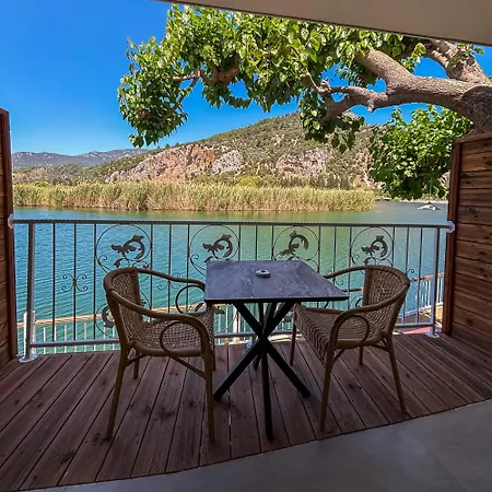 Aktas Butik Bed and Breakfast