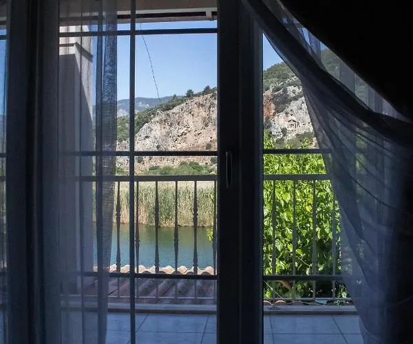 Aktas Butik Bed & Breakfast 3*