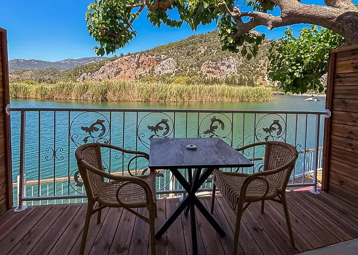 Aktas Butik Alojamento de Acomodação e Pequeno-almoço