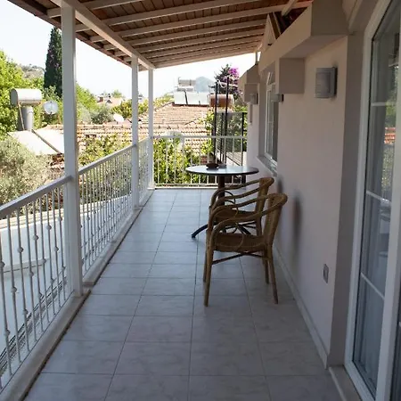 Bed & Breakfast Aktas Butik