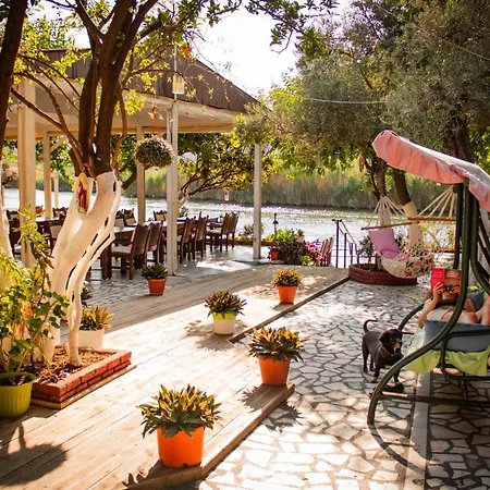 Aktas Butik Bed & Breakfast